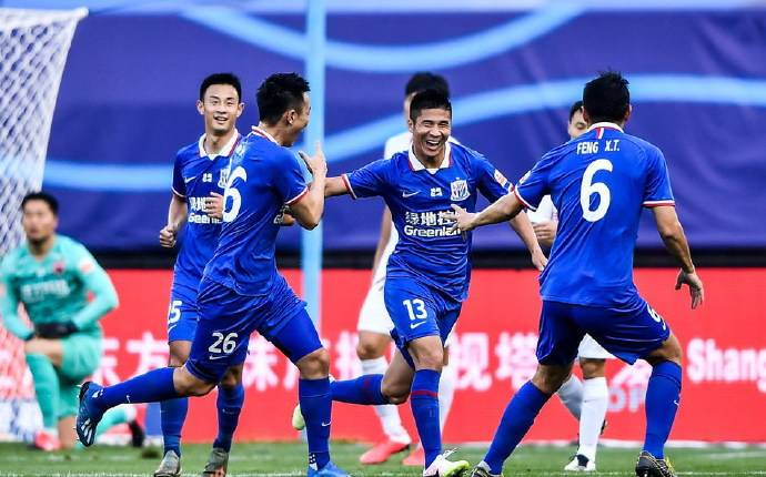 “熊猫体育”
今晚！中超战2场 申花+苏宁隔空暗战！让路天下足球 央视这样直播(图2)